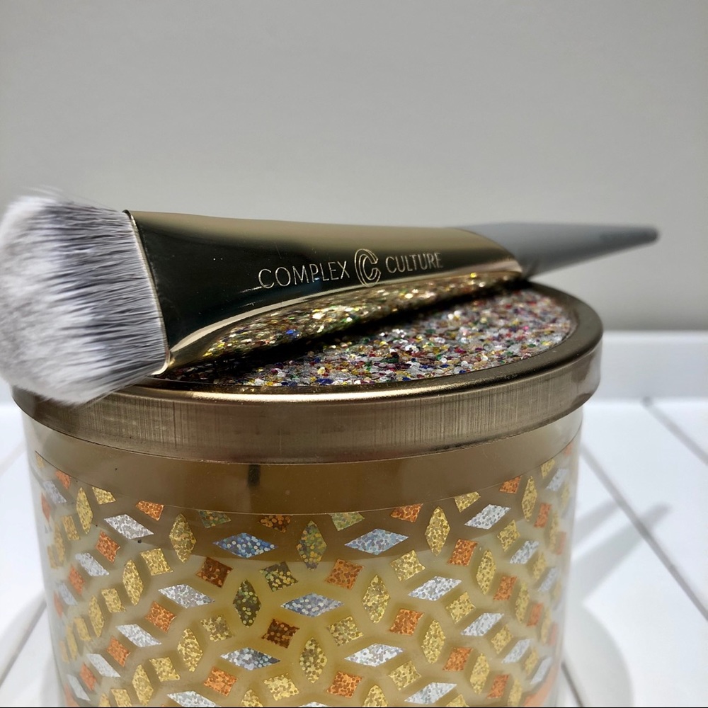 Complex Culture Precision Concealer Brush